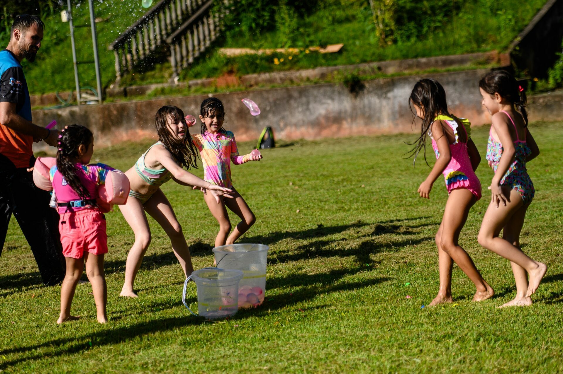 Foto 13 - A Pool Party de 6 Anos da Lívia: Um Dia de Diversão Sob o Sol com o Tema